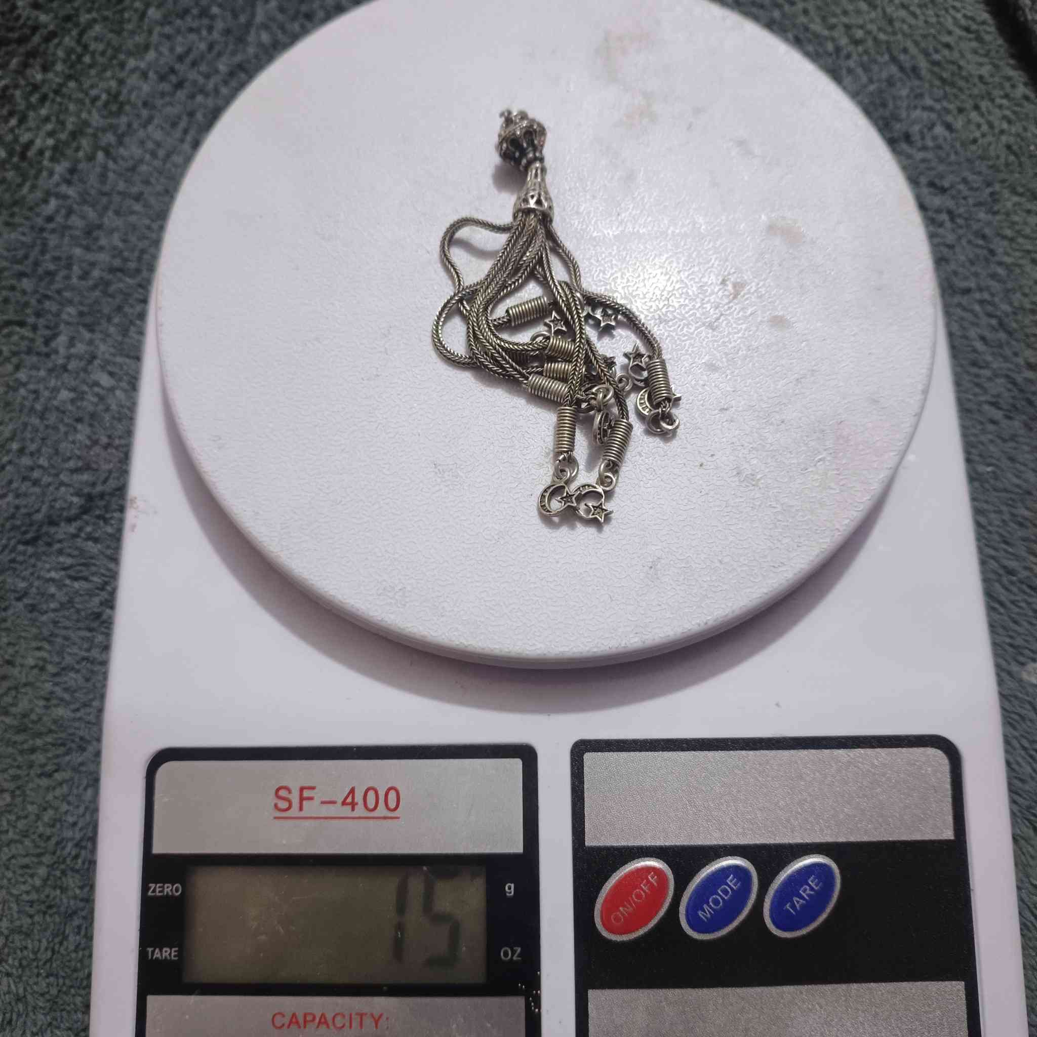 خواتم فضه صياغه ثقيله كلمن وسعره


**إذا كنت صاحب هذا الإعلان وتريد حذفه لأي سبب، رجاءا أرسل رسالة إلى الدعم الفني**