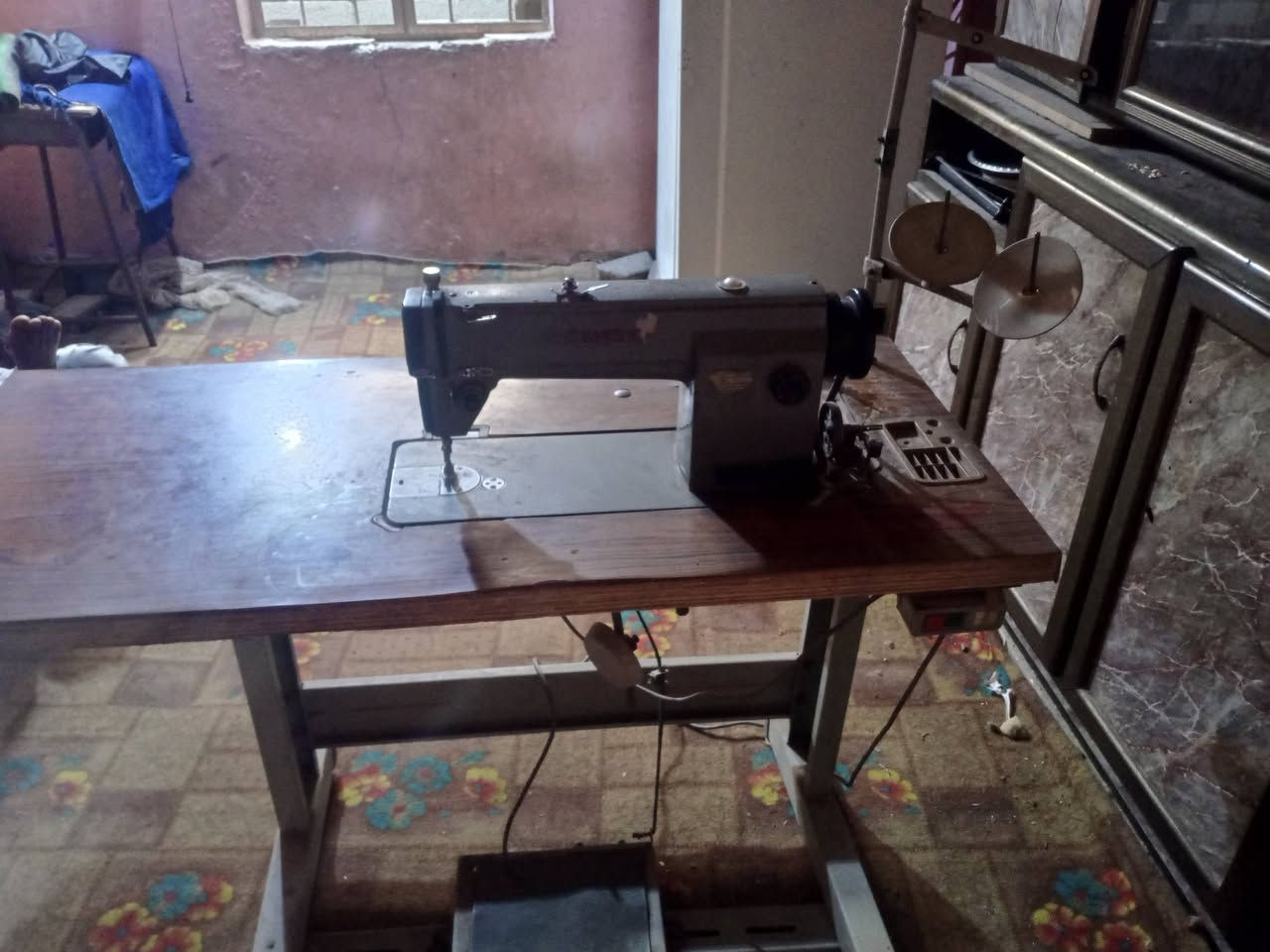 مكينه خياطه  تطريز  حلوه وشغاله  البيع لسعر 175وبيه مجال
رقمي ***********
