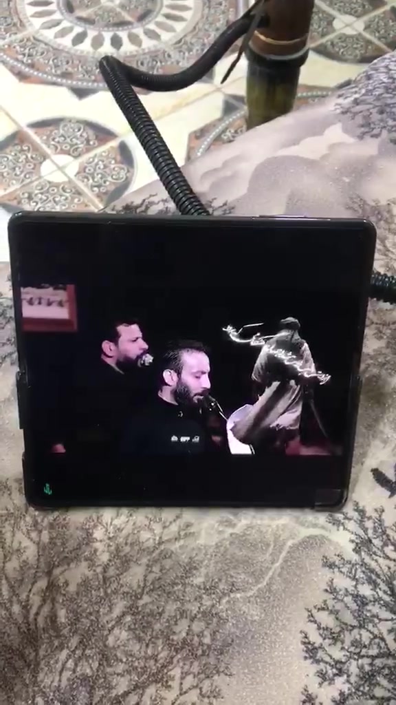 جهاز هونار ماجك 2v فلب ذاكرة ٥١٢ رام ١٢ اشغل لحد ١٢٠ فريم بي ندبه صغيره ما تبين الجاهز جديد مع كامل ملحقاته مطالعه من الكارتونه للبيع السعر ٧٥٠ الف وبي مجال للاستفسار ***********
