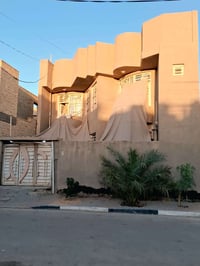 بيت للبيع المساحة 155 متر يحتوي على استقبال وصاله جبيره ومطبخ وصحيات و...