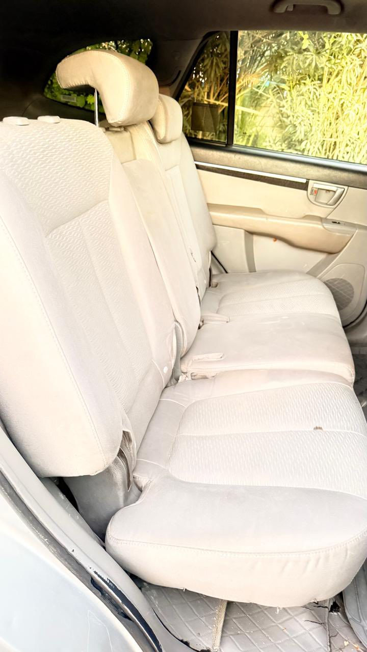 السلام عليكم ورحمة الله وبركاته للبيع سنتافي مديل 2008 رقم بغداد سنويه عاج  6 سلندر 7 راكب  السعر 98 اوًبيهه مجال جاهزه حداديه مكينه كير تبريد بيهه تبديل جاملق امامي او بيهه رشات صبق مكاني ذي قار سوق الشيوخ ناحيت الطار ***********
