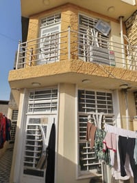 مشتمل ١٢٠م • طابو صرف • شارع ٨٠ جهة النجف