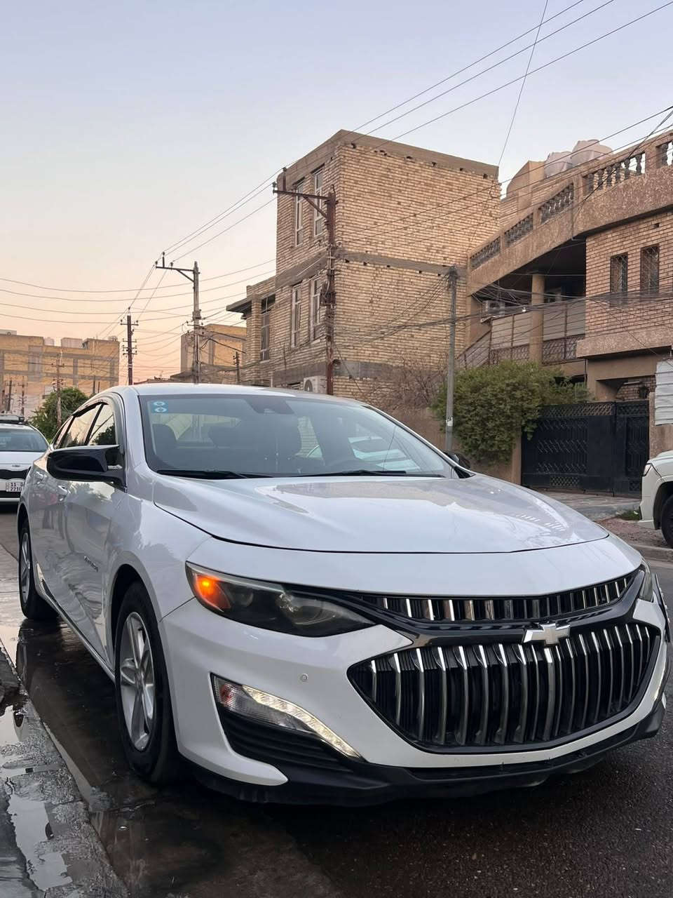 سلام عليكم ماليبو 2023 LT كامله بدون نقص تخم تاير باتري جديد كير مكينه تبريد ثلج ماشيه 50الف كيلو تبريد بيانو تحكمات فول قطعتين تبريد السياره بدون صبغ بارد فقط صور الحادث موجود بالمشور السعر 115$ وبيه مجال بسيط 
مكان السيارة المنصور 
***********
