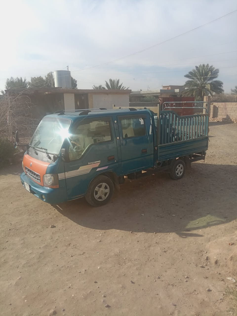 للبيع كيا ام عيون 👀 موديل 2003 سنويه لغاية 2029 باسمي مكان السياره القائم /قرية الدغيمه وصلت 80ورقه قبل 4اشهر/***********
