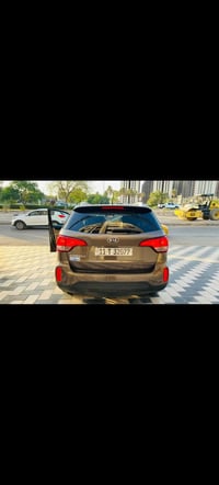 سورنتو خليجي ٢٠١٤ مكفوله من الصبغ ٤ سلندر ٧ راكب بنوراما ماشيه ١٧٠ دفع...