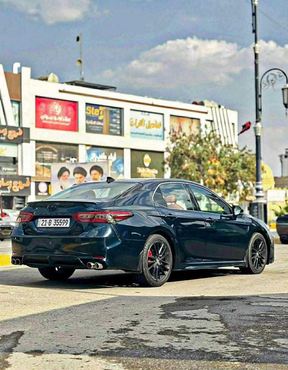 Camry 2019 xse 
محرك 4 سلندر  2500
حساسات خلفيه
كامرة   
بنوراما 
داخل احمر. 
كشنات تدفئه شاشه جبيره كار بلاي 
هند بريك دكمه اوتو هولد 
ضررها  البنيد مبدل بلادي بدون صبغ
 و به جاملغ صبغ 
مكان السياره كركوك  
سعر ١٩٠$ وبه مجال 
رقم الهاتف {***********} كركوك, العراق
