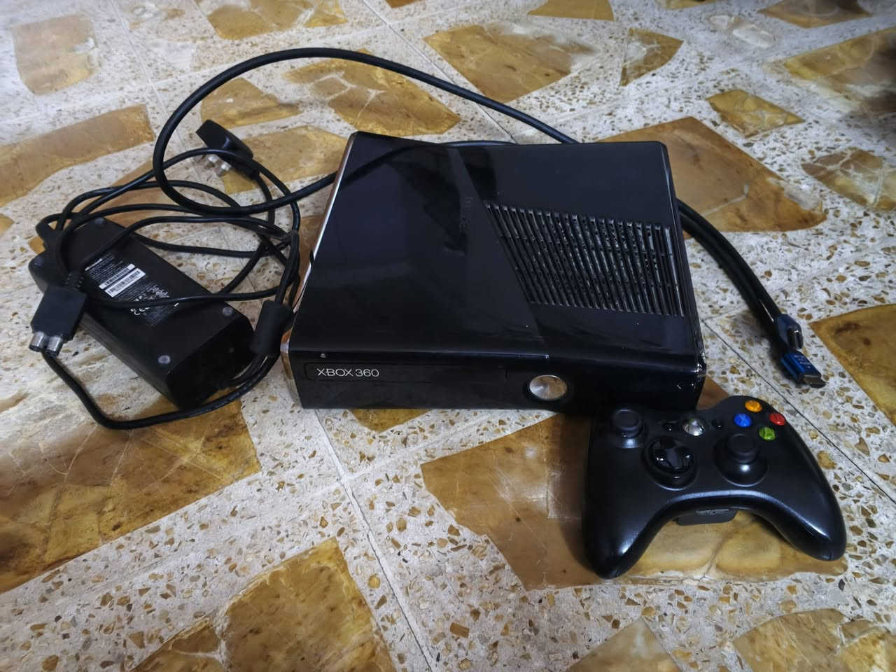 السلام عليكم اكس بوكس 360 للبيع
جهاز بيه 150 لعبة ويجي وياه يدة وحدة بلوتوث سعر 100 الف بيه مجال مكاني موصل ماكو توصيل محافظات.


**إذا كنت صاحب هذا الإعلان وتريد حذفه لأي سبب، رجاءا أرسل رسالة إلى الدعم الفني**