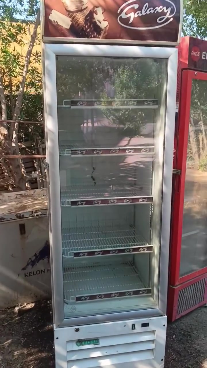 عارضه براد للبيع نوعيه إماراتي اصلي وعارضات مال جبس للبيع مكاني بغداد للاستفسار الاتصال على الرقم ***********واتساب ماسنجر موجود
