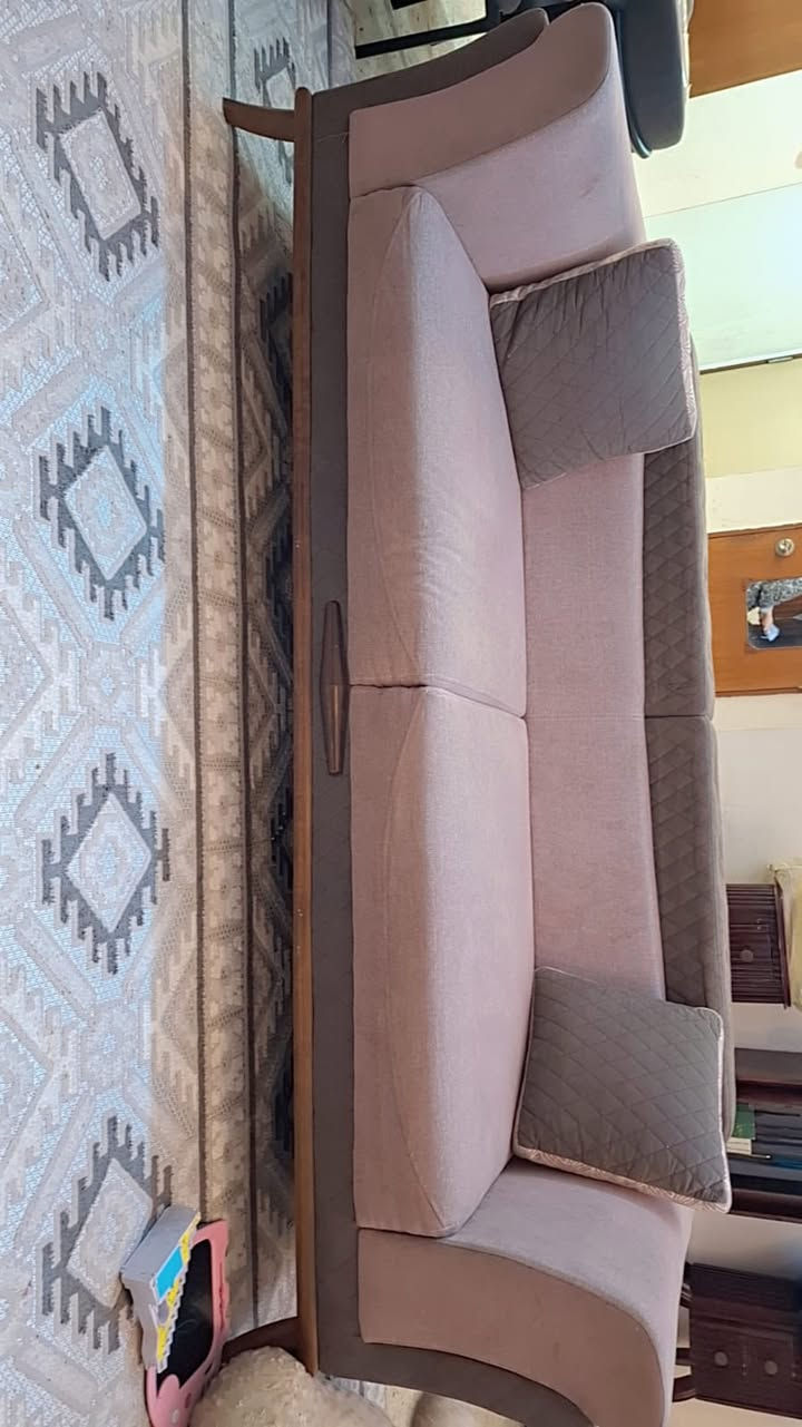 تخم تركي مال هوم سنتر  8مقاعد
عنوان بغداد قرب جسر السنك شقق 28 نيسان

سعر 550

***********
