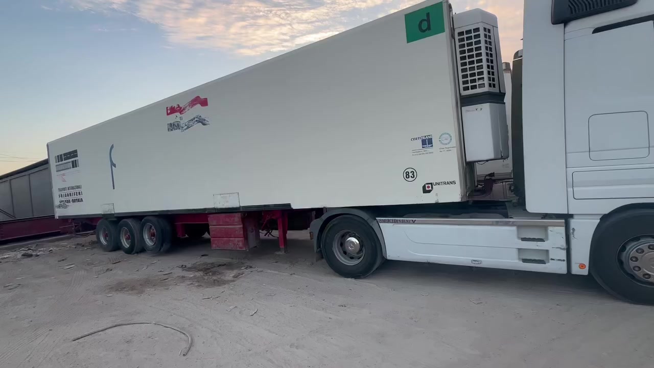 السلام عليكم براد كوجل للبيع ارتفاع ٥٥سمك٧ لا دوسه ولا نفخه دنكير بيبي جهاز إس بي ثري  ***********
