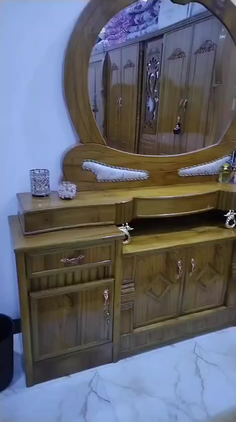 السلام عليكم غرفه للبيع السعر مليون و150وبيهه مجال  الشراي يتصل***********
