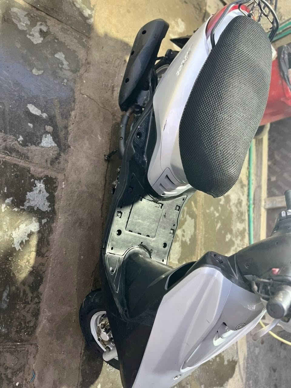 السلام عليكم دراجه اكزز نوزل ياباني خطين الدراجه شوفت عينك بلصور السعر 650 قفل *********** متواجد واتساب
