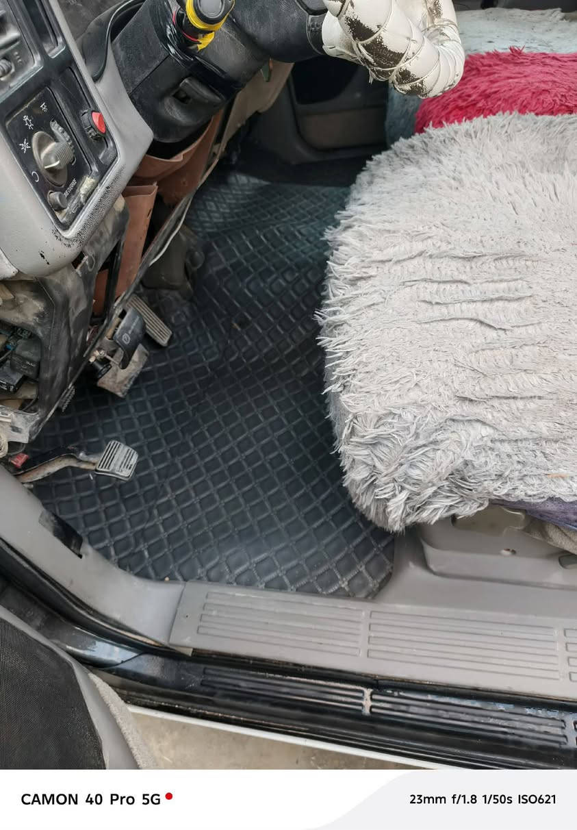 سلام عليكم للبيع
سنويه بسمي لل 29 

مكينه 5300 كير 700

تخم تاير جديد 

سعر 70 وبيه مجال 

***********
مكاني كربلاء
