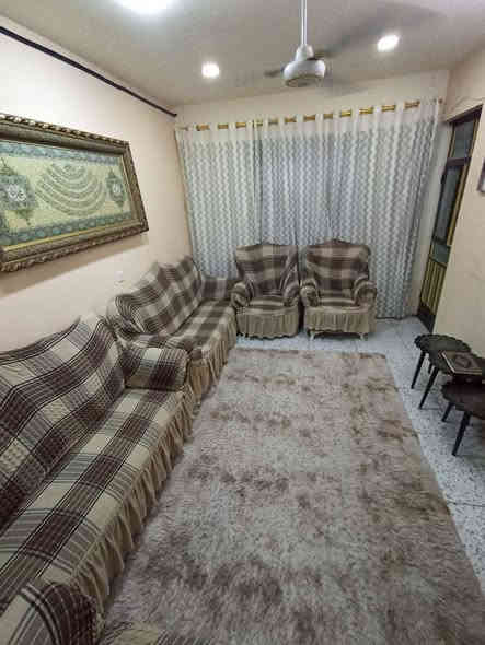 بيت للبيع نص قطعة ٨٠ متر اماميه كما مبين لكم في الصور الوسطاني الاولى يرهم مراوس بيت بحي الجوادين ومنطقة اجكوك مع الاتفاق بين الطرفين مراجعة شركة الجبل للمقاولات العامة بيع وشراء القطع الاراضي والبيوت في بغداد  للاستفسار ***********
