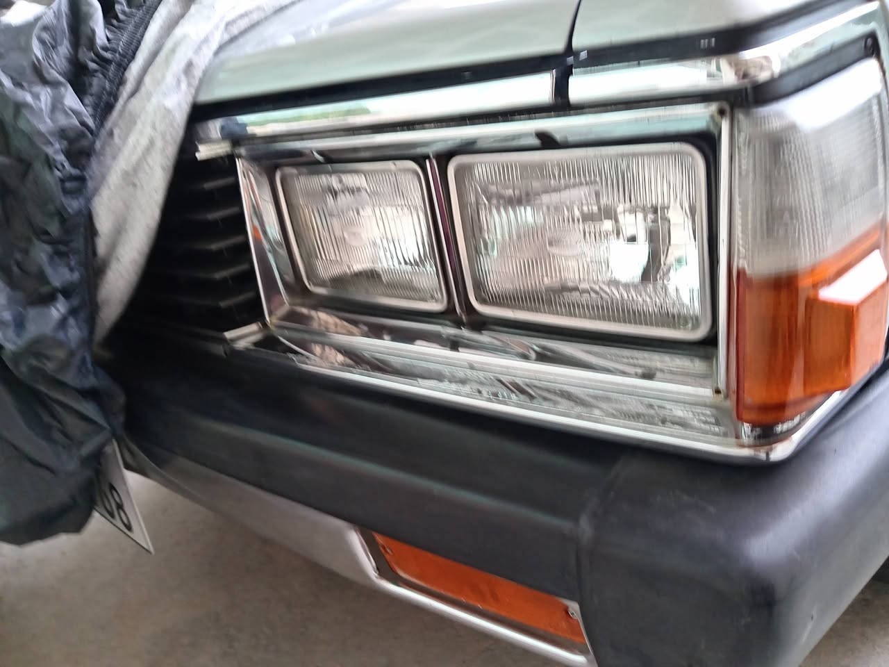 السلام عليكم كورونا للبيع موديل 81 105 ماشيه 105 
سياره جديده مقفوله فول واحد على واحد  رقم الهاتف  ***********  ***********
