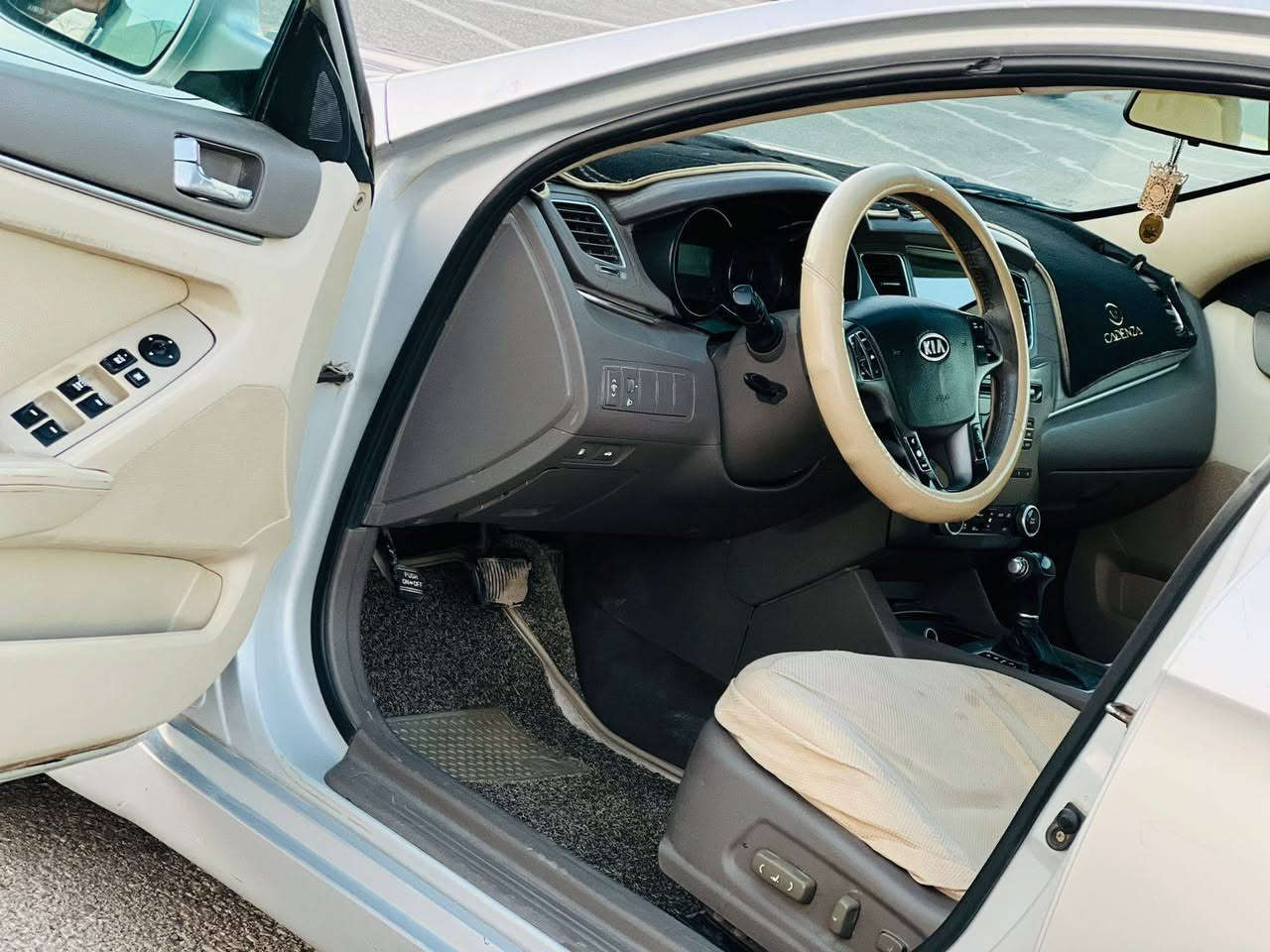 كادنزا خليجي 2012 السعر 93 قابل للتفاوض الاستفسار اتصل***********  خليجي كفاله عامه ضربه وصبغ وتبديل عدا هلال خلفي فقط والباقي كفاله عامه مواصفات شاشه كبيره تحكم ستيرن كشنات كهربائي قطعتين تبريد اشاير مرّي كهربائي حساسات امامي وخلفي مكينه سته 6️⃣ سلندر مكينه وكير مكفولات حداديه جديده تخم تاير تبريد ثلج ❄️ مشروع وطني سنويه ل ٢٩ مكان سياره كربلاء المقدسة مكلف بنشر كربلاء, العراق
