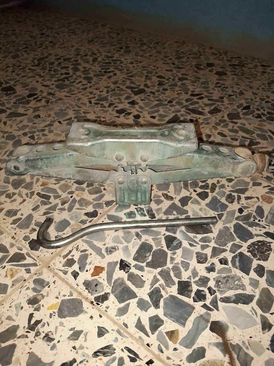 السلام عليكم غراض تكتك للبيع فلنجات و لوي ويده و جك و دواسات كلمن وسعره
الاستفسار/‏‪***********‬‏ واتساب فقط أو دز تعليق واطبلك خاص

