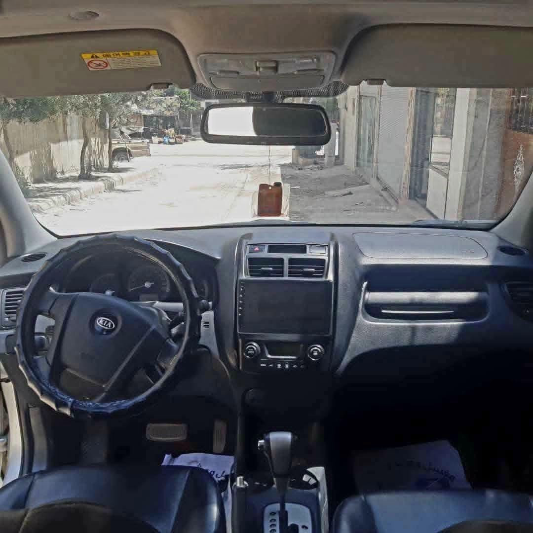 كيا سبورتاج دمعة 
موديل 2010
وارد كوري   
وصف السيارة اكمل وصف رقم واحد بفئتها
فتحة سقف 
تسخين مقاعد
مقاعد جلد 
مكيف حامي بارد 
السيارة ديزل فيها EKo توفير وقود 
خالية من الداخل والخارج ثلاث قطع فقط 
السيارة فيا جمالية عالية الواقع أحلى من الصور
ملاحظة:فراغ السيارة بدمشق 
تواجد ريف دمشق التل 
للتواصل0936843078


**إذا كنت صاحب هذا الإعلان وتريد حذفه لأي سبب، رجاءا أرسل رسالة إلى الدعم الفني**