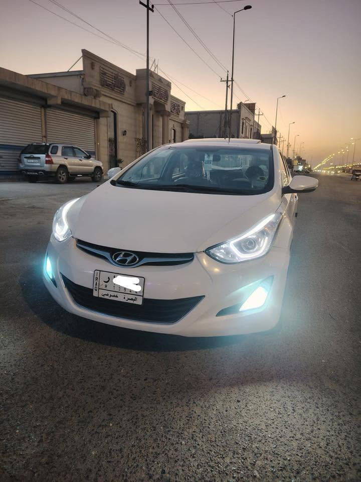 السلام عليكم النتره موديل 2015 سياره كفاله عامه بيه دوسه اليمنه صبغ فقط مكينه 1800 ما مفتوحه ماشيه 160 رقم بصره جاهزه كلش سعر 123 رقمي ***********
