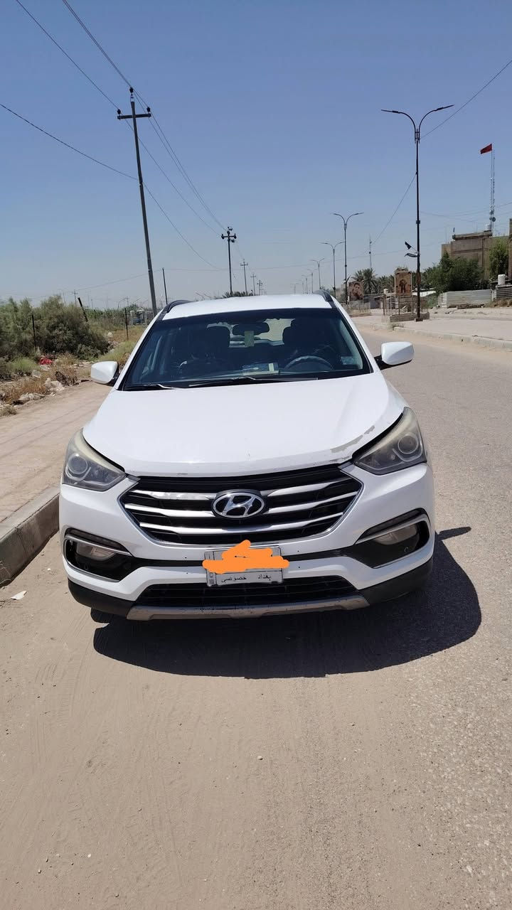 السلام عليكم سعر 1٧٠وبيه مجال
سنتافي موديل 2017 وارد امريكي مكينه 2400
سياره الحمدالله خير من الله مابيه اي نقوصات
من حداديه من كلشي سياره جهازه
لا تواجت ع فيس الشراي ينتصل ع خط ***********
