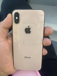 آيفون XS • للبيع • بالصور
