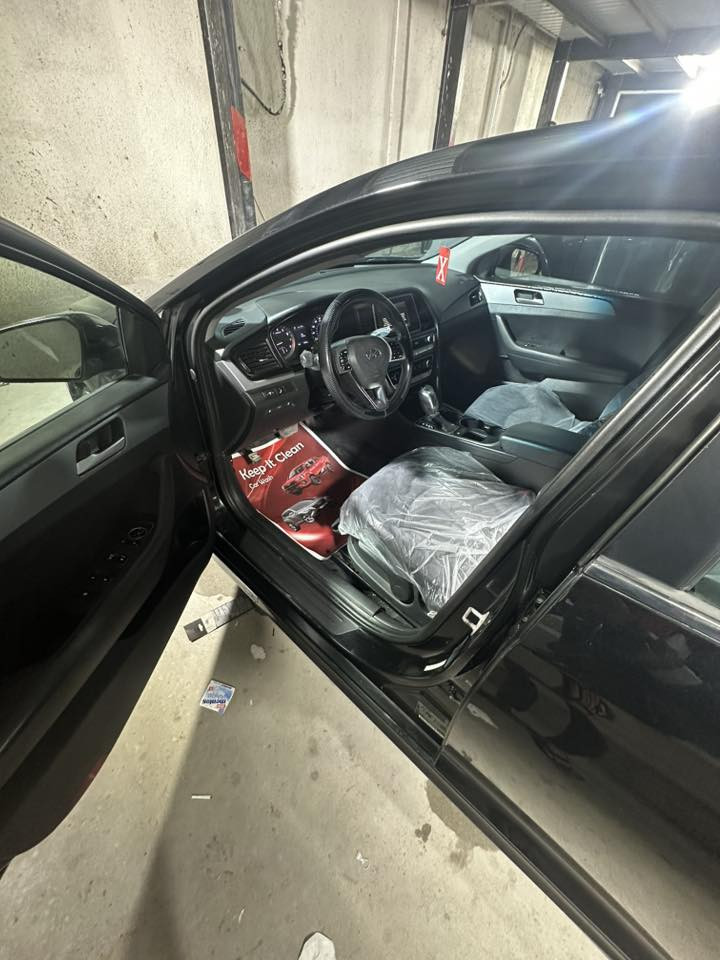 سلام عليكم سوناتا مديل 2019ادوات بدون كصه سياره كاتون جديد ماناقص برغي المكان البصره السعر 78وبيه مجال الشراي مكينه كير حداديه كله جديد سياره ماشيه 77.   الاتصال ***********
