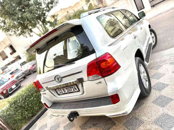 السلام عليكم
لاندكروز 2012 بريم فول مواصفات رقم بغداد باسمي
بيها جاملغ خلفي صبغ فقط بدون دواخل 
محرك 6 سلندر ماشيه 138 كم سياره حاهزه
العنوان بغداد السيديه
السعر 320$
للاستفسار ***********
