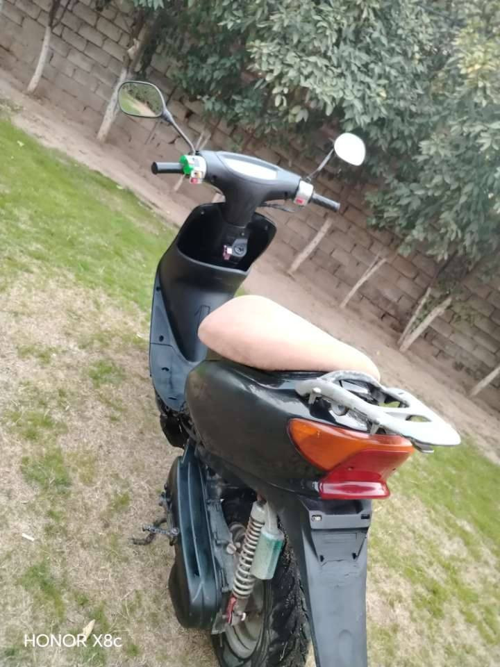 دراجه عصفوريه مكاني التاجي جرف الملح السعر250 وبي مجال الرقم للاستفسار ***********
