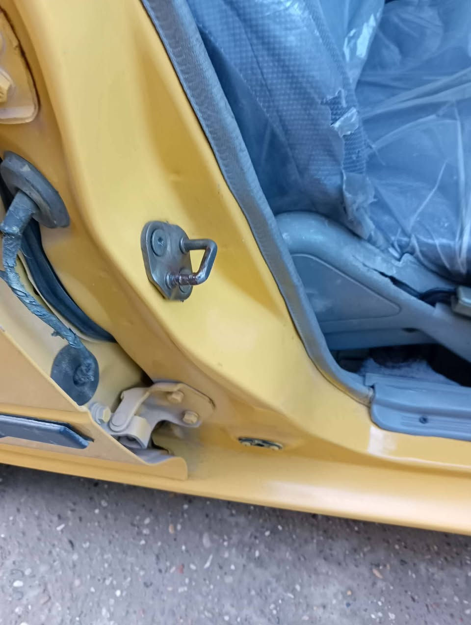 السلام عليكم سايبه2011 شرعي بل موصل هيها ومرور صفر محرك بدايت نفخ شرط الوكالة والتحويل سياره نضيفه بدون ضرر السعر 30 وبيها مجال شراي اتصل مكلف بل نشر*********** كاربون بنزين بيها
