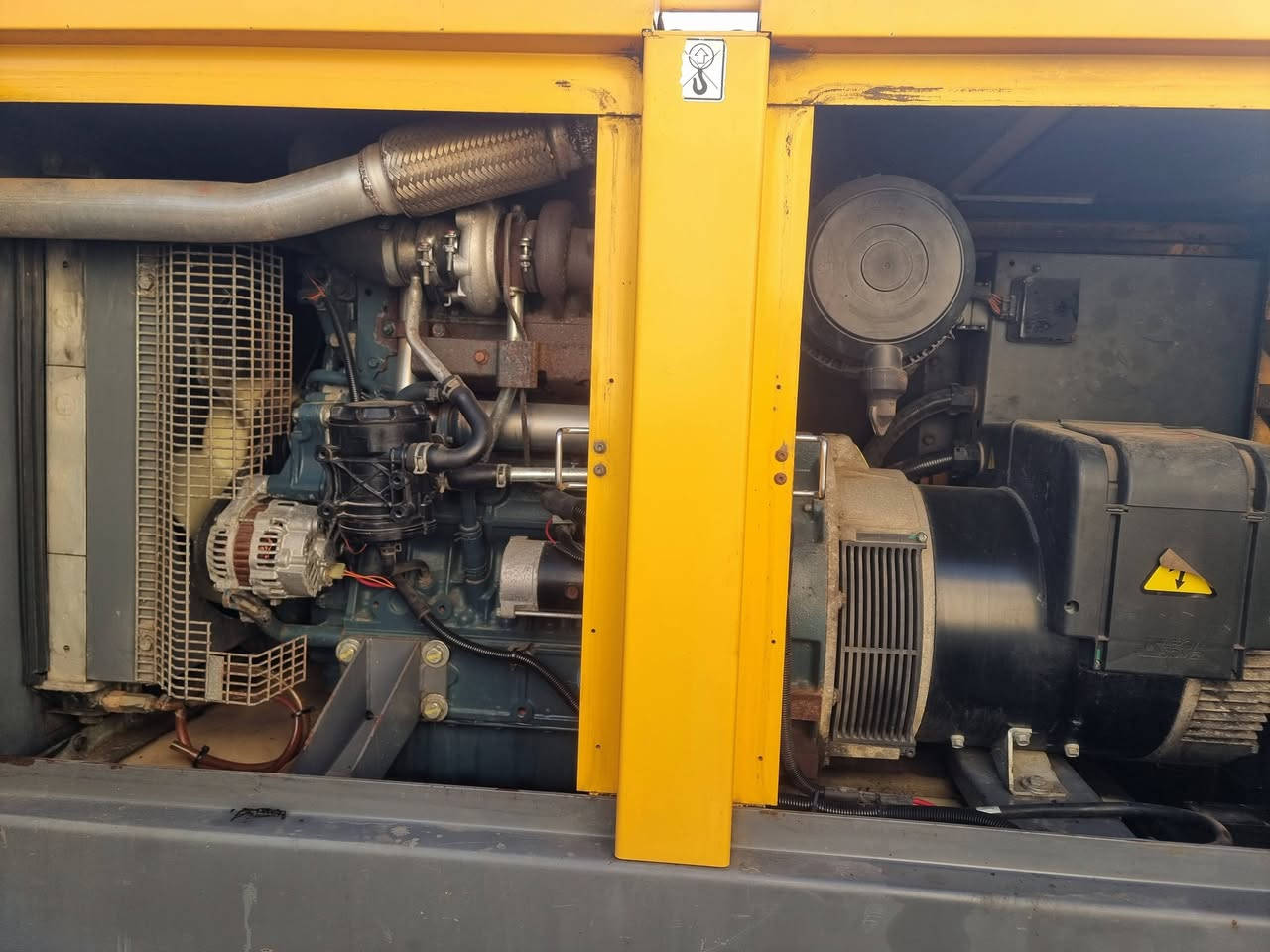 Atlas copco 40kva 
 كيبوتا 
حاله الزيرو 
 3000ساعه
 
📍 طريق مصر اسكندرية الزراعي بعد كفر الزيات 
 01149900249 عمرو جنيدي


**إذا كنت صاحب هذا الإعلان وتريد حذفه لأي سبب، رجاءا أرسل رسالة إلى الدعم الفني**