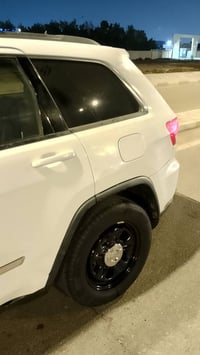 جيب لاريدو • ٢٠١١ • محرك ٣٦٠٠