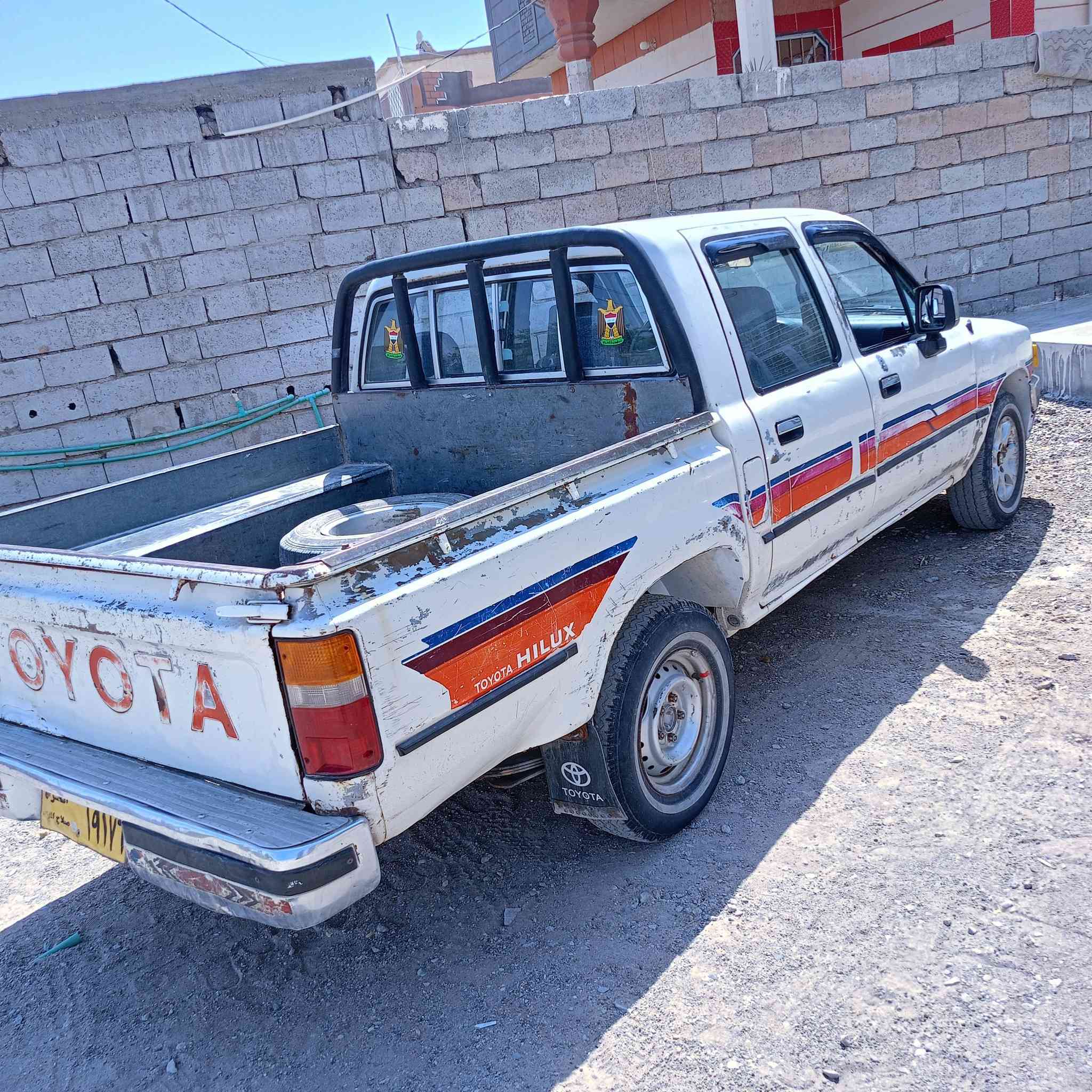 السلام عليكم بيكم للبيع موديل 90 لعنوان ديالى حمرين لسعر 48 بيهة مجال بصيط (***********)
