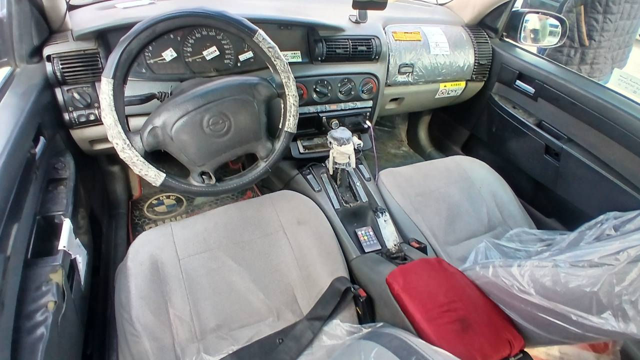 اوبل موديل 1994 محرك 20 كير اوتماتيك فول فول 
جوم كهرباء 
رقم كركوك سنويه منتهيه  شرط تحويل 
هزه جديده 
بطاقه بانزين بيه 
تبريد 🥶نقص كوبريسر 
بدون ضربه كل جسمه عل بلاد 
كلير لجماليه فقط 
سعر 38$ بيه مجال بسيط 
*********** كركوك, العراق
