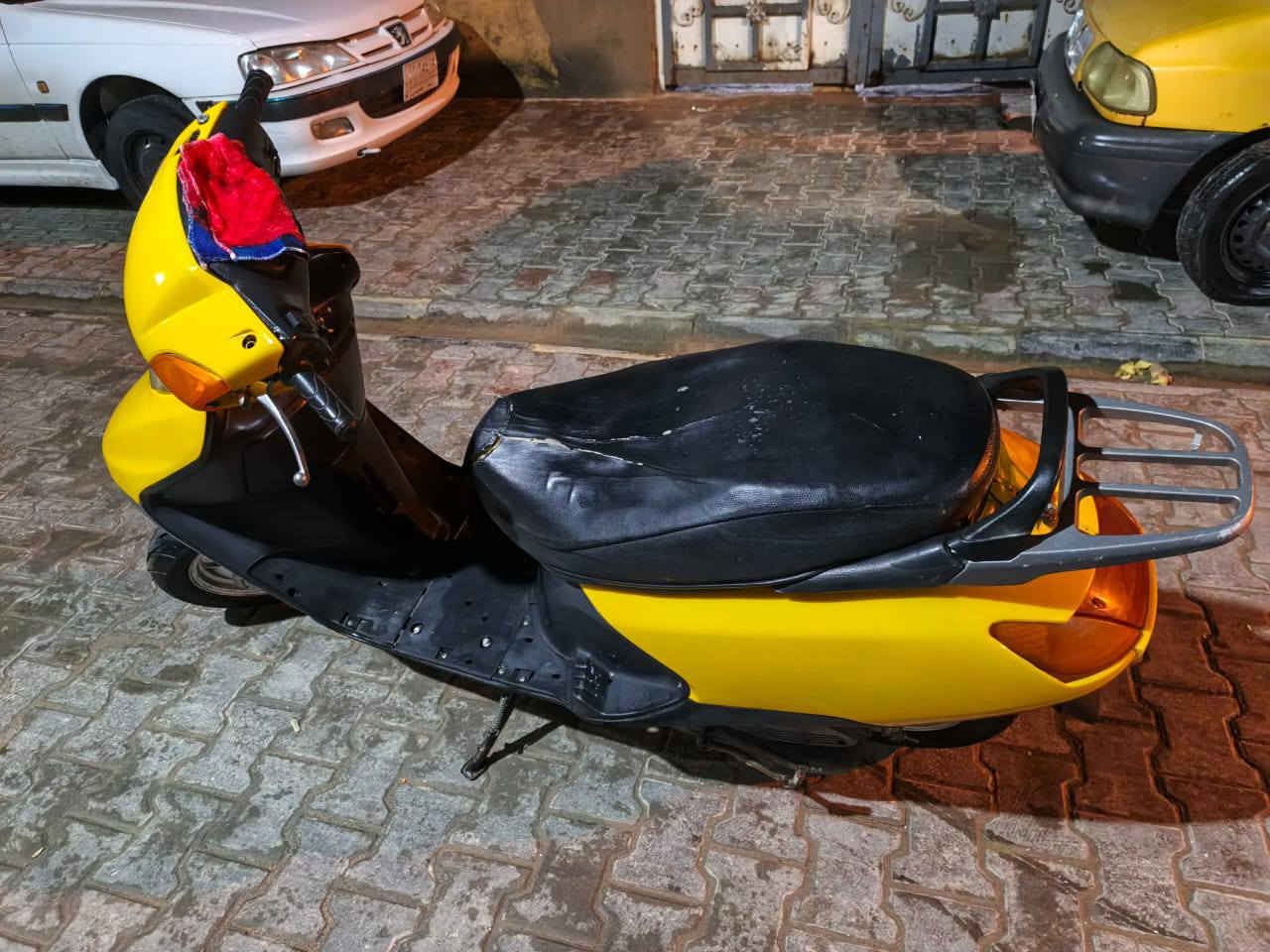 سلام عليكم سبيسي مفتوحه رايمر ماليزي دراجه حلوه ونضيفه كهربائات كله شغاله نكره سلف شلعه نعومه 
 مكاني كوت حي الجهاد سعره 450 وبيه مجال ***********
