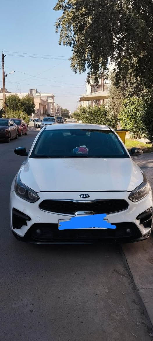 سلام عليكم

فورتي 2019 امريكي  نص فووول     حادث  بنيد مبدل اصلي والسونار مرفق بالمنشور  رقم اربيل  بسمي تحويل مباشر  
ماشية 60 الف ميل 
مكينه ٢٠٠٠ دوش
كير   AT
سياره صدر جديد تخم تاير جديد 

سياره نضيفه كلش وجاهزه 

مكاني بغداد  المنصور الداودي 

السعر 135  وبيه مجاال  

   ***********

متواجد فقط اتصال  او  واتساب
