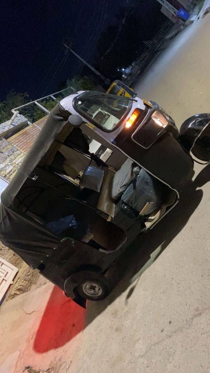 ❗❗السلام عليكم ❗❗تكتك للبيع 2018 اوراق
تكتك حلوه نضيفه هاي كدامكم مكينه خير من لله لا تنقيص ولا تبخير 
تكتك كامله كبل للشارع ربع دينار ماتصرف عليهه
 سعر 3800وبيهه مجال حك جيه
 مكاني واسط الصويره مامتواجد خاص 
للستفسار***********
