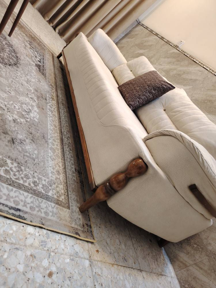 تخم تركي مودرن ٨ مقاعد نظافته ١٠٠ ب١٠٠ السعر ٥٧٥ المكان الشعب شارع الصحه


**إذا كنت صاحب هذا الإعلان وتريد حذفه لأي سبب، رجاءا أرسل رسالة إلى الدعم الفني**