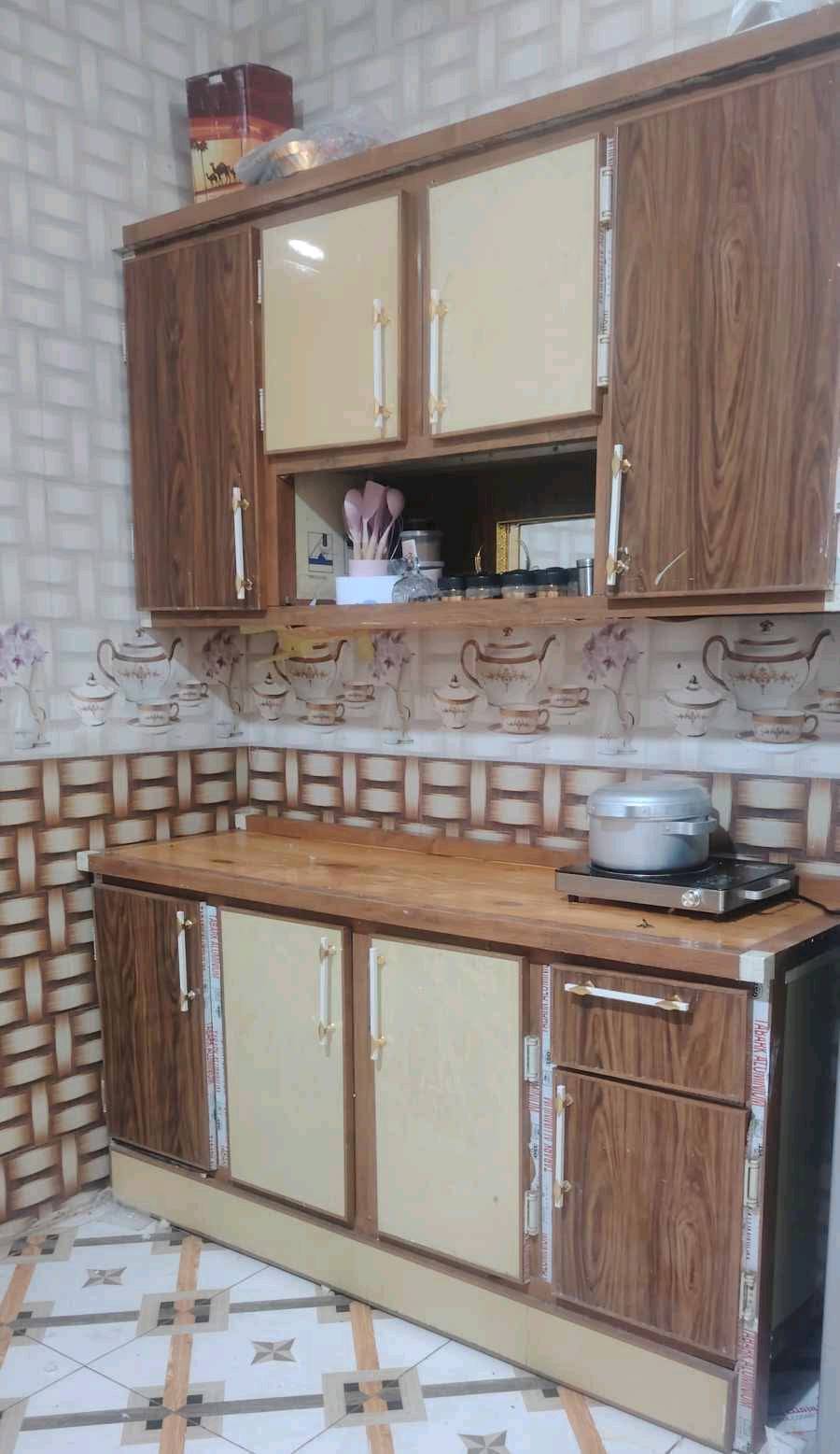 كاونتر للبيع مستعجل200
 الكباسي الكبير قرب جسر خالد