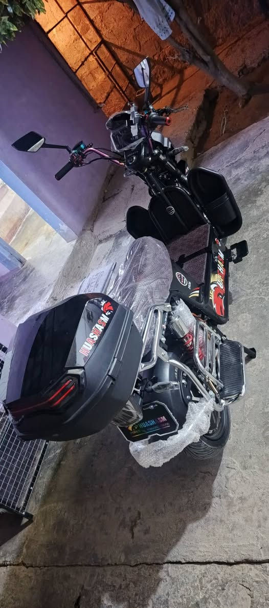 متاح ماطور هيوشه موديل 26 اخر اصدار جديد مامستخدم السعر 850 وبي مجال للستفسار خاص او اتصل عل رقم (***********)
