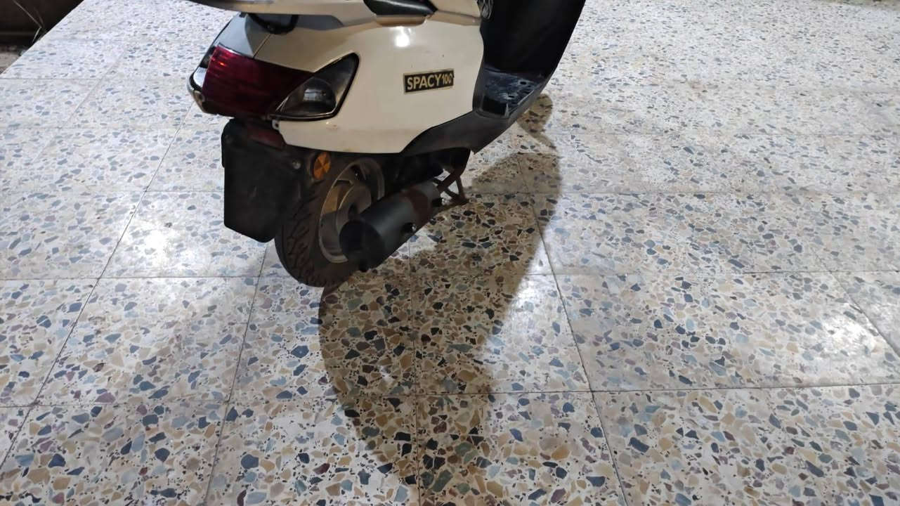 سلام عليكم سبيسي صيني للبيع السعر 400وبيها مجال ***********
