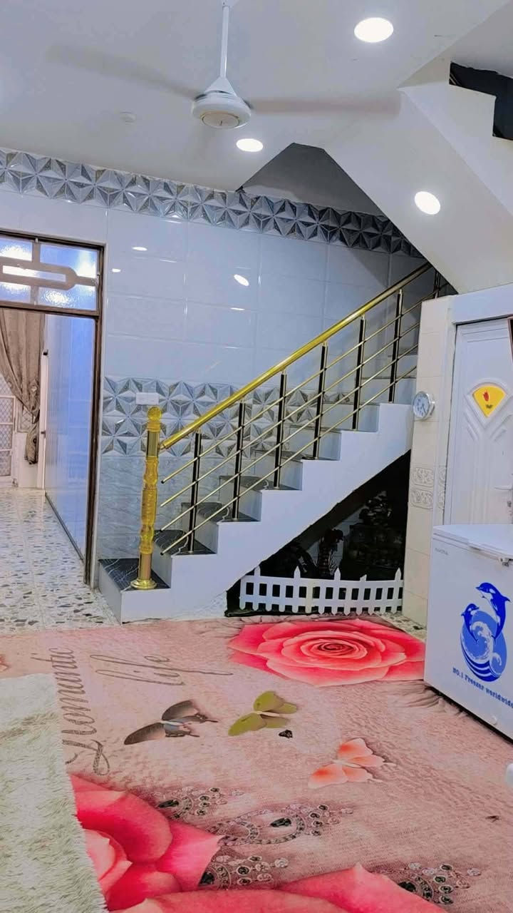 بيت للبيع مساحته 100مترطابقين بل قسط مقدمه 30ولباقي كل شهر500سعره 100 بناحديث العنوان حي الزهور. شارع الجمعيه   طابو صرف  واذ حاضر يختلف  السعر. 75وبي مجال الشري


**إذا كنت صاحب هذا الإعلان وتريد حذفه لأي سبب، رجاءا أرسل رسالة إلى الدعم الفني**