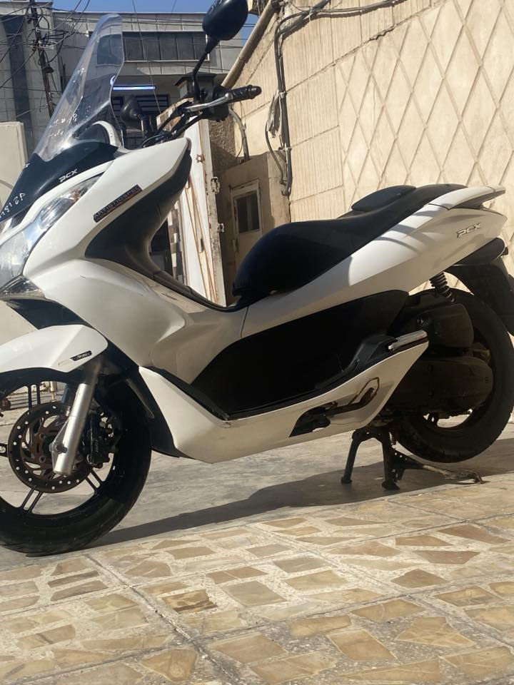 بيسي اكس جيل الاول ياباني السعر مليون وبيهه مجال شي جدن بصيط مفتوحه الكمكينه ***********
