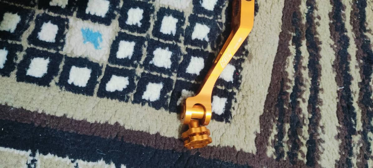 سلام عليكم اغراض سكنس عام ومال جبلي لون مشمشي اي
يدات بريك
قاعده رقم 
شفت امامي 
فج مال جبلي وشمعه 
قبق جوزه
سبايدر مال جبلي
قبضات استيرن
فلنجه مال بريك
قاعده مال رقم شاصي
قطره مال دهن 
فراك ابريك كامل
ملقط 
قبق عنبار
قطرت اكسل 
تعلاكه 
براغي سبع الوان مال فلنجه 

واقيه طينه 
ويل امامي مال سكنس جبلي للبيع 
شباب اي شي تحتاج من الغراض راسلني وسهل وتوصيل موجود لكل المحفضات مكاني بغداد مدينه الصدر رقمي ***********
