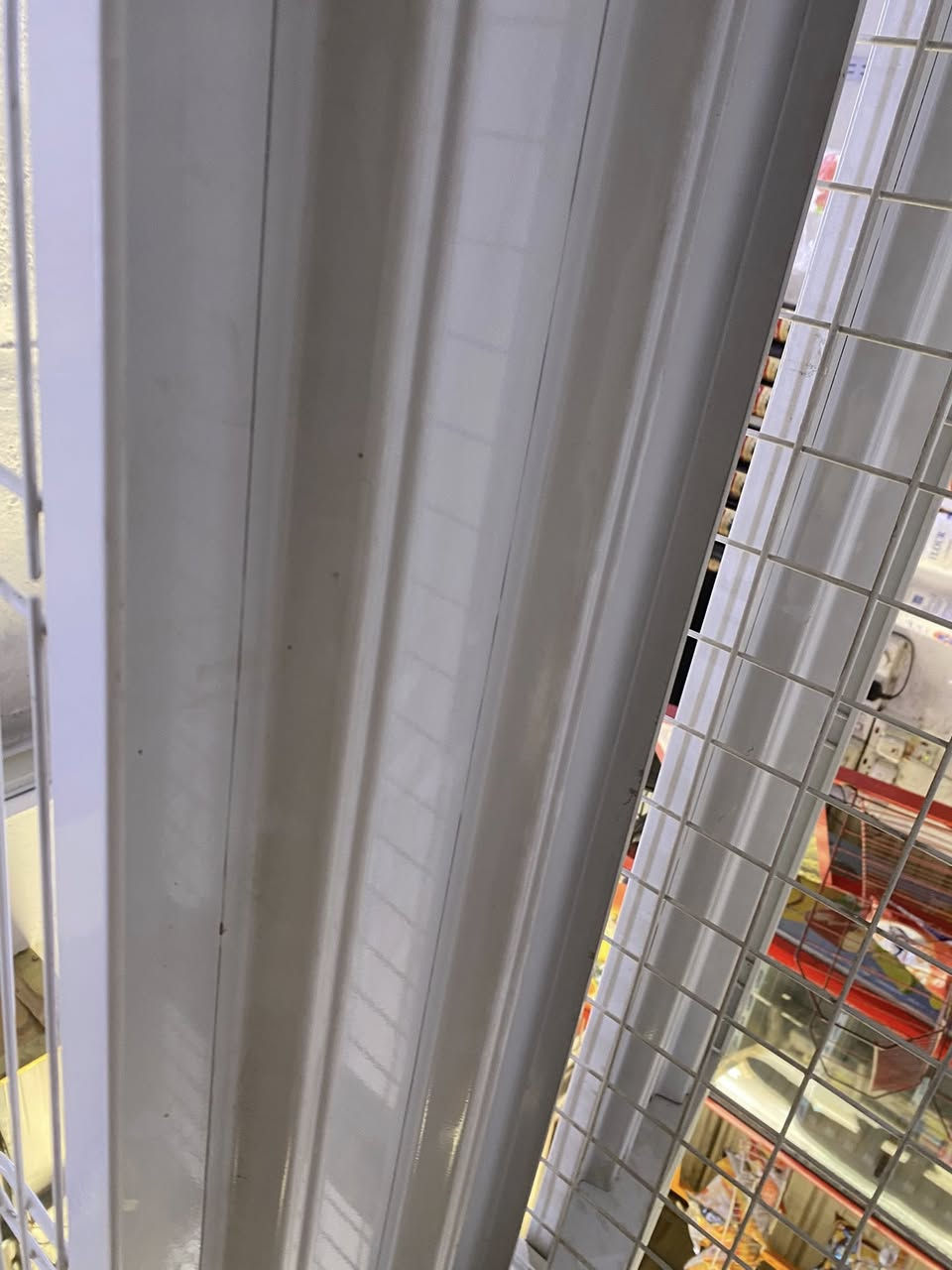السلام عليكم يوجد عارضه رفوف اصليه ماركه MECANO الاصليه صنع في تركيا 🇹🇷 ثقيله اسفر الرف جسرين مو جسر واحد يعني تتحمل وزن ثقيل ونضيفه كلش 
السعر : 260 بيه مجال بسيط حك الجيه 
مكاني بغداد البياع رقمي ***********
أو الاسفسار على الخاص
