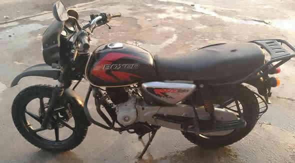 بوكسر جبلي 2021 ( مرقم ) محرك مفتوح وهسه بي صوت خفيف لو زنجيل لو بوشه ماعرف المهم ابيع واقع حال الدراجه تشتغل وجاي امشي بيها ولا موكفتني بشارع ابد تحويل ثاني يوم السعر 1200 مليون وميتين العنوان بغداد حي النصر ***********
