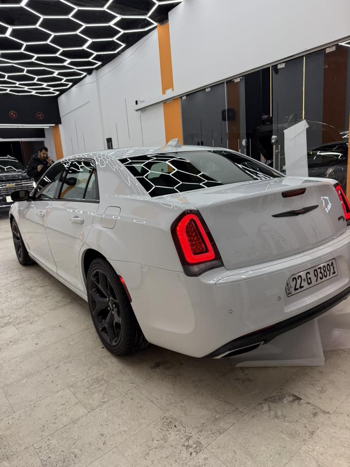 كرايسلر ٢٠٢٢ s300 كلين تايتل كفالة عامة كامل السياره وارد امريكي  ماشية ٦٩ الف بانورما شفتات ستيرن كشن رياضي حساسات امامي خلفي رادار جانبي نقطة عمياء وباقي مواصفات ال s  السياره مغلفة ppf بالكامل جدا جديدة 
 للاستفسار.     واتس اب.   ***********
رقم اربيل باسمي
