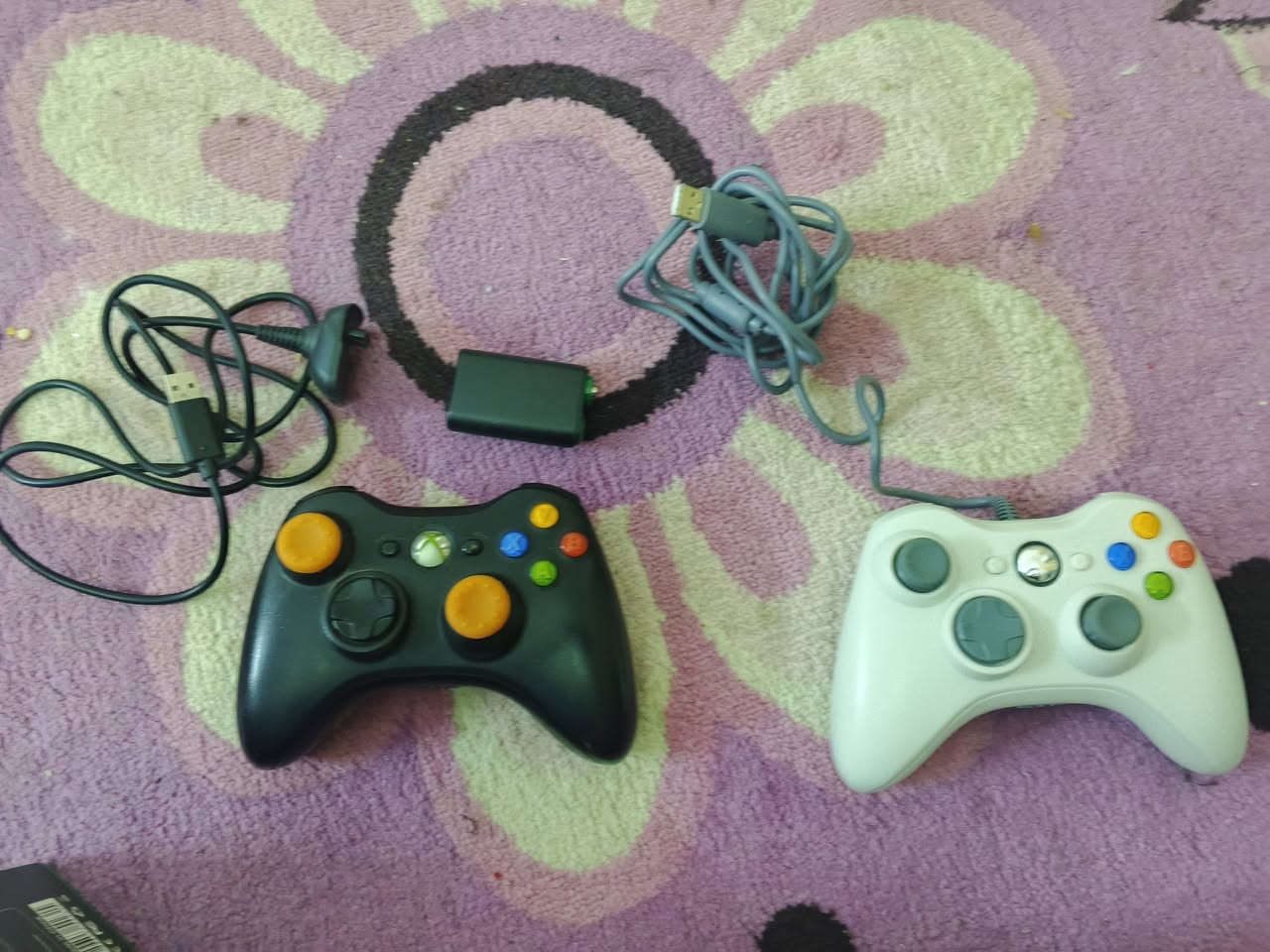 سلام عليكم من رخصة الادمن
Xbox-360

1-عدد الالعاب 10

2-النضافه 95 

3-جوستكات عدد 2 واحد واير ليس+البطاريه--وواحد واير

4-واير HDMI عدد 1 واحد احتياطي 

5-العاب فورزا+ريديد+gta5+كول اوف ديوتي زومبي الاول و الثاني +ماين كرافت+كول اوف ديوتي مودرن +سيارات بلور +اساسين كريد

السعر -155 و بي مجال 

المكان واسط 

رقم ***********
