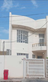 مشتمل للبيع في حي الدوانم المعمل موقع ممتاز  مساحة 110 بناء ممتاز ما ن...