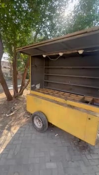 عربانه للبيع مدينه الصدر سعرهه ٥٠٠ ٠٧٧١٦٨٤٥٠٨٢