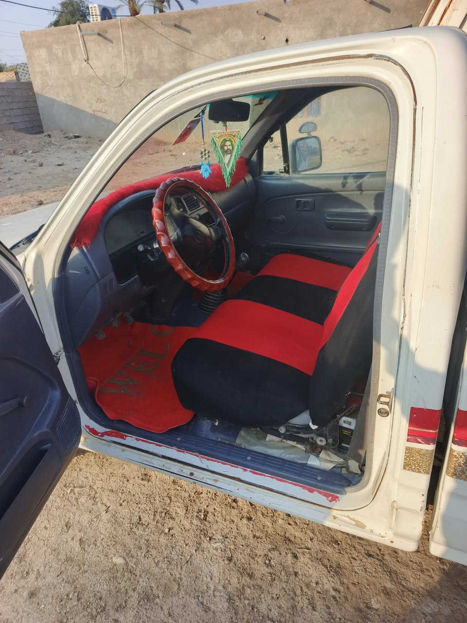 للبيع مديل 2001 على وضع الشركه مكفوله كفاله عامه رقم قادسيه مداور ثاني يوم السعر 95وبه مجال ***********
